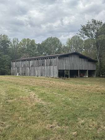 13 Acres of Land for Sale in Lafayette, Tennessee