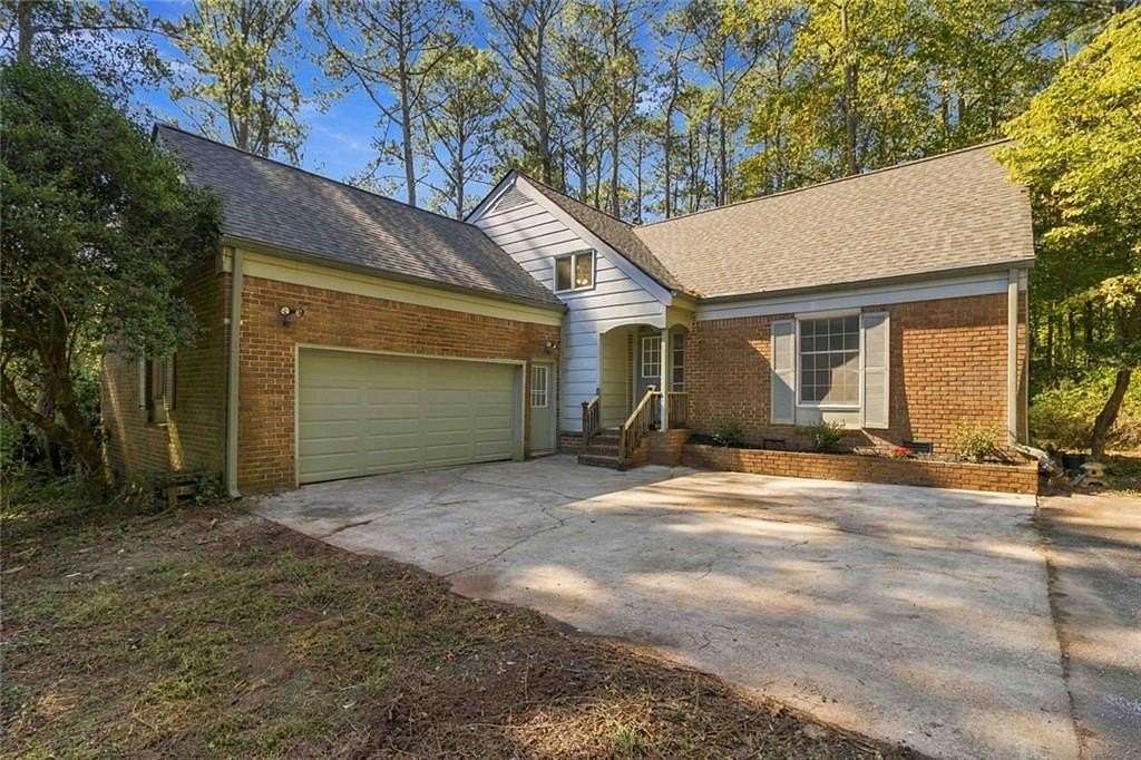 1.6 Acres of Land with Home for Sale in Conyers, Georgia