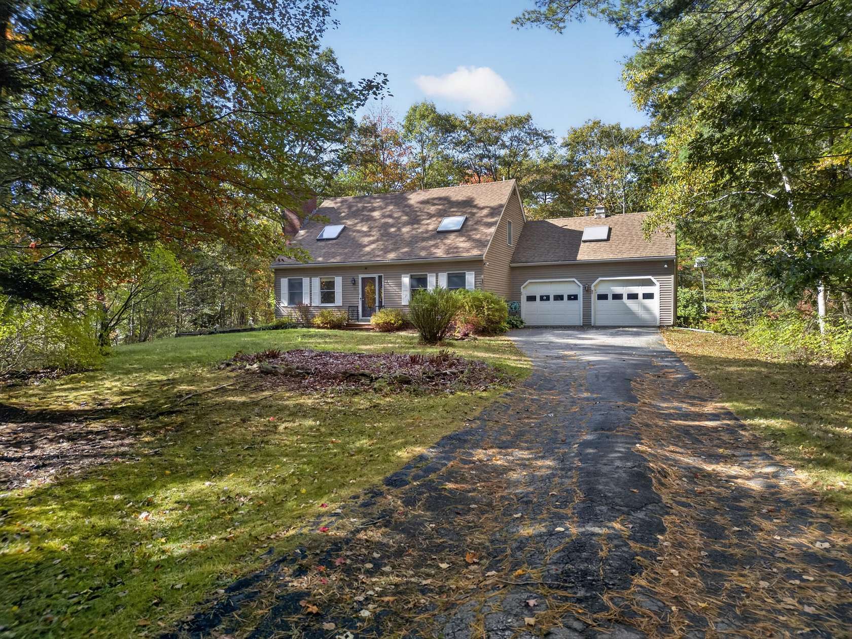 2.24 Acres of Land with Home for Sale in Damariscotta, Maine