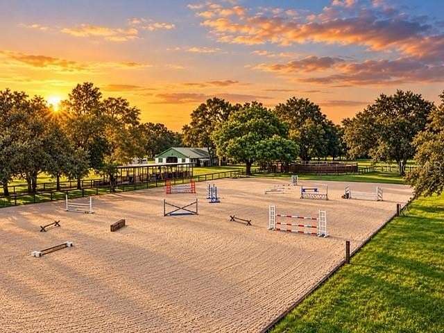 22.4 Acres of Recreational Land with Home for Sale in Morriston, Florida