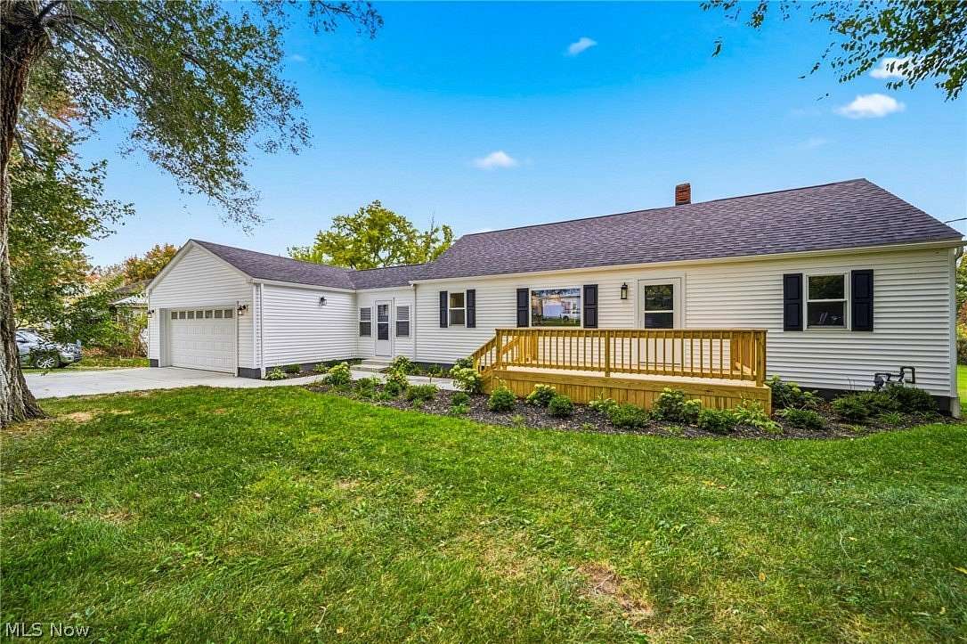 2.27 Acres of Land with Home for Sale in Ashtabula, Ohio