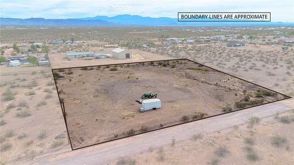 2.35 Acres of Residential Land for Sale in Golden Valley, Arizona