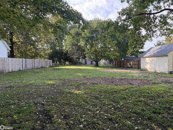 0.18 Acres of Residential Land for Sale in Washington, Iowa
