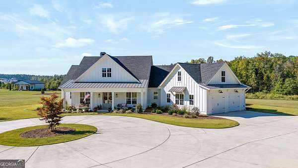 9.77 Acres of Land with Home for Sale in Senoia, Georgia