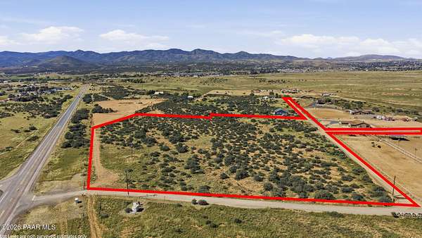 12.7 Acres of Land for Sale in Dewey-Humboldt, Arizona