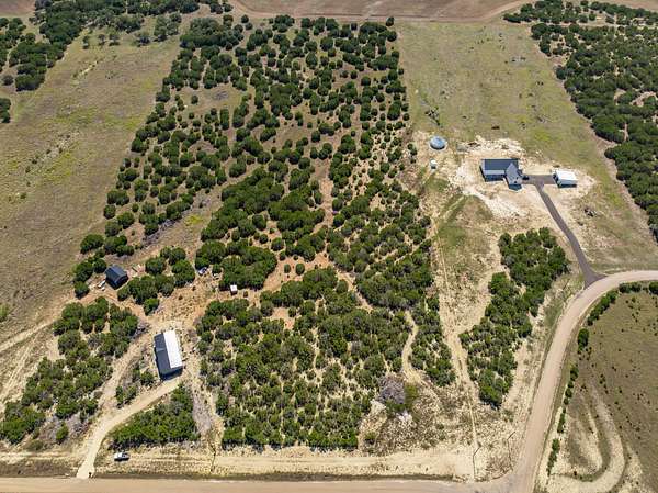 11.1 Acres of Recreational & Residential Land for Sale in Gatesville, Texas
