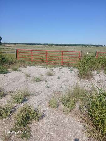 10.1 Acres of Land for Sale in Bellevue, Texas
