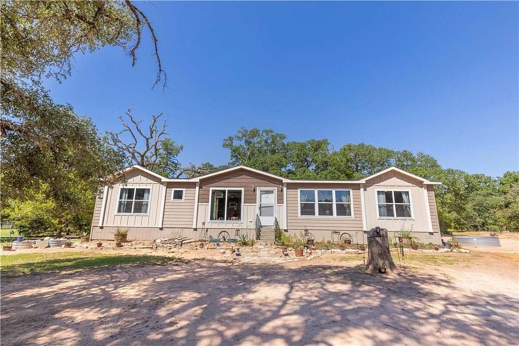 6.15 Acres of Residential Land for Sale in Columbus, Texas