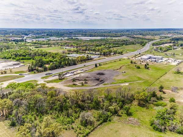 7.16 Acres of Commercial Land for Sale in Athens, Texas
