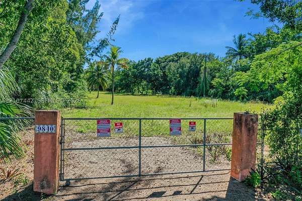 1.59 Acres of Land for Sale in Miami, Florida