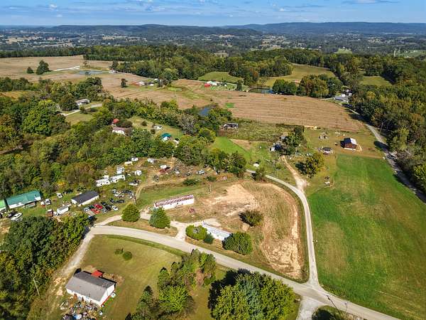 1.54 Acres of Mixed-Use Land for Auction in Sparta, Tennessee