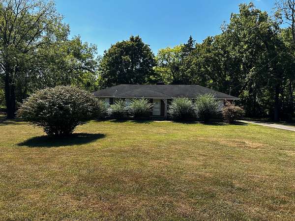 5 Acres of Land with Home for Sale in Nashville, Tennessee