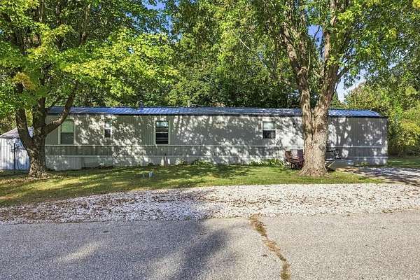 1.63 Acres of Land with Home for Sale in Philpot, Kentucky