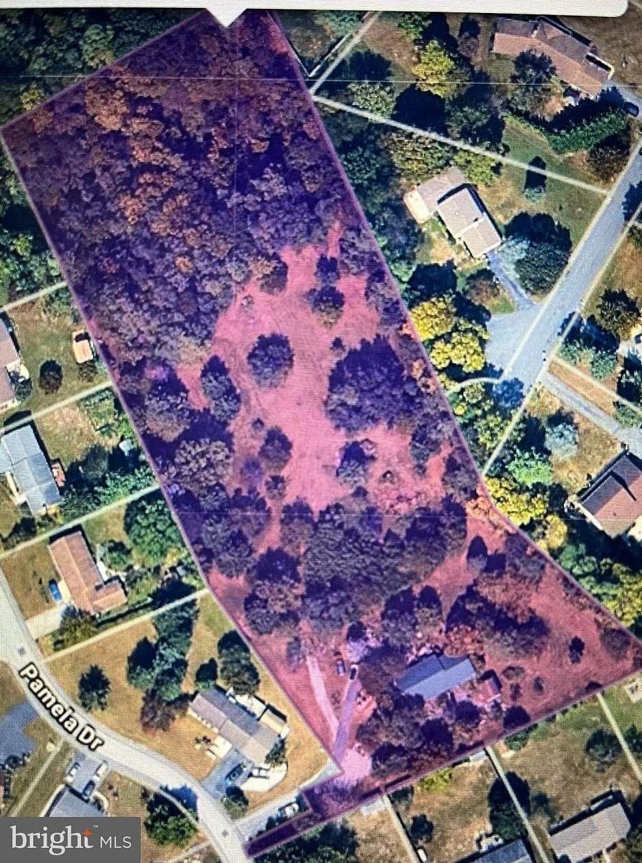 4.4 Acres of Land with Home for Sale in Mechanicsburg, Pennsylvania