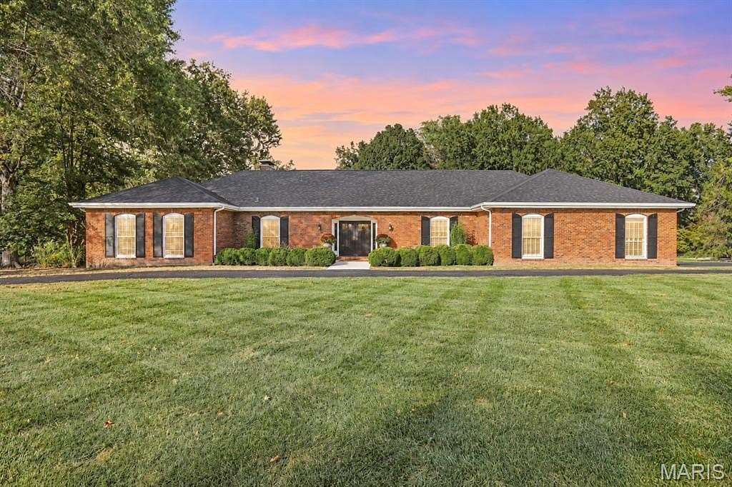 1.8 Acres of Land with Home for Sale in St. Louis, Missouri
