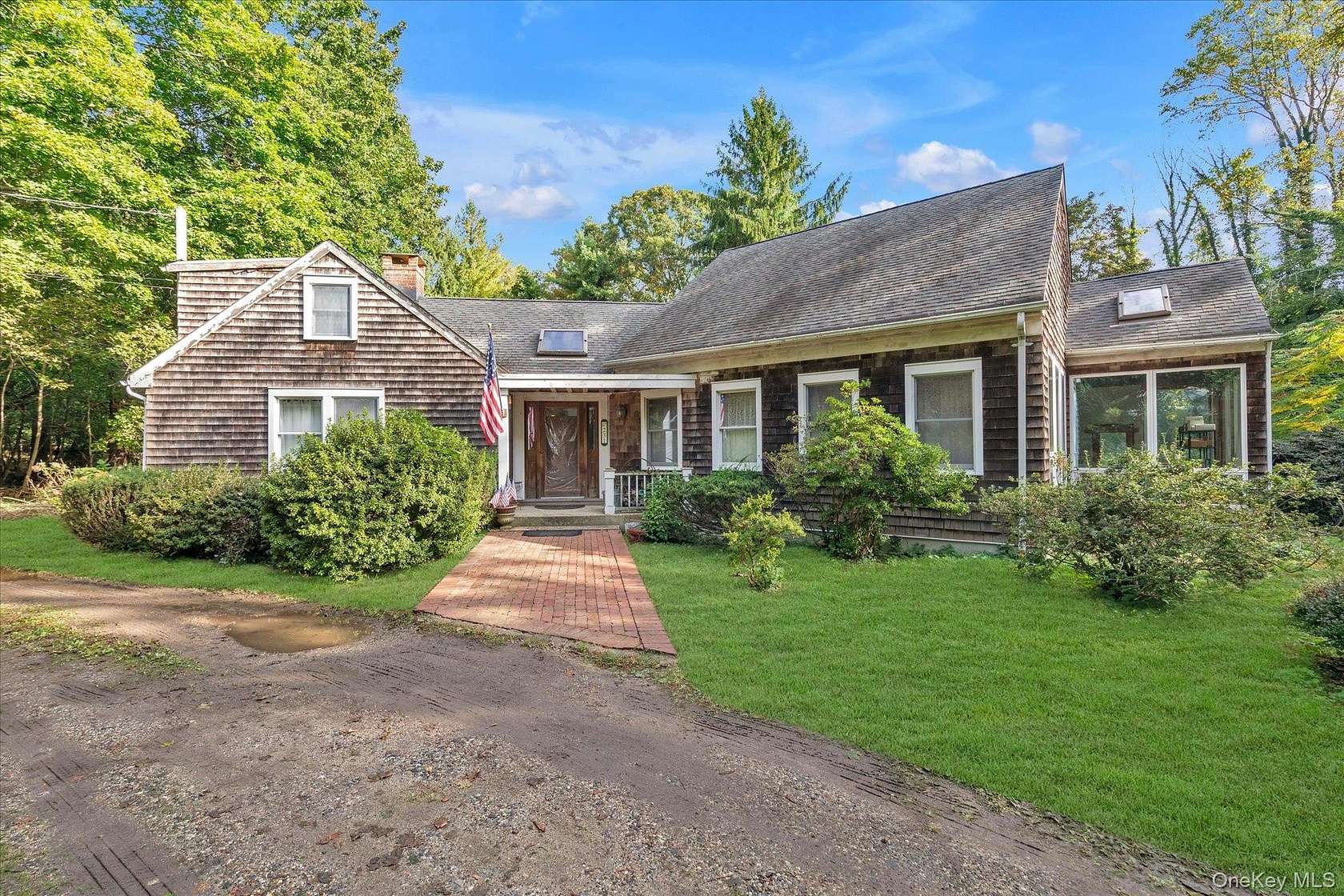 2 Acres of Land with Home for Sale in Lloyd Harbor, New York