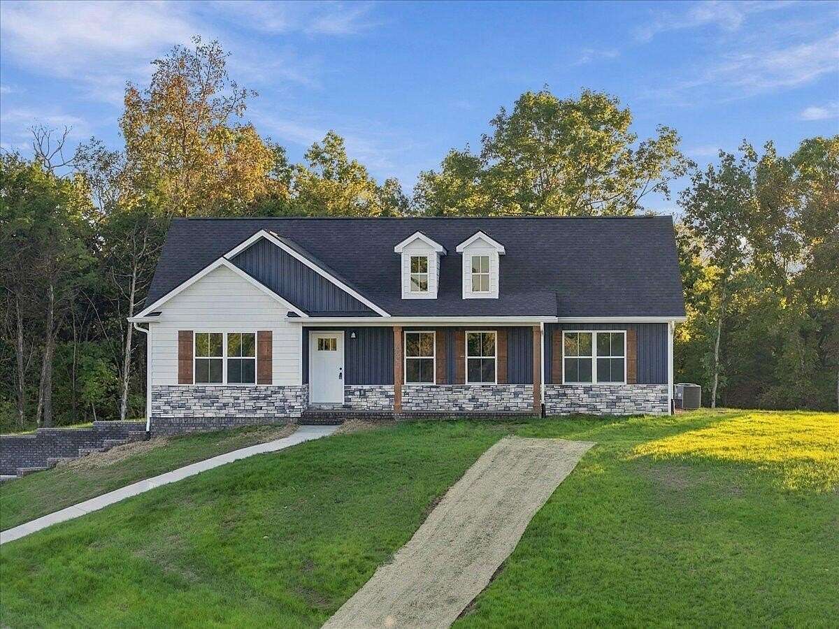14.4 Acres of Land with Home for Sale in Morristown, Tennessee