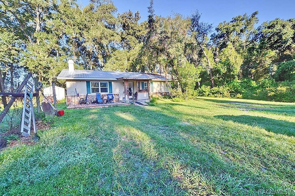 1.64 Acres of Improved Mixed-Use Land for Sale in Floral City, Florida
