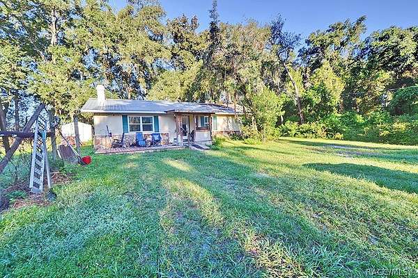 1.64 Acres of Improved Mixed-Use Land for Sale in Floral City, Florida