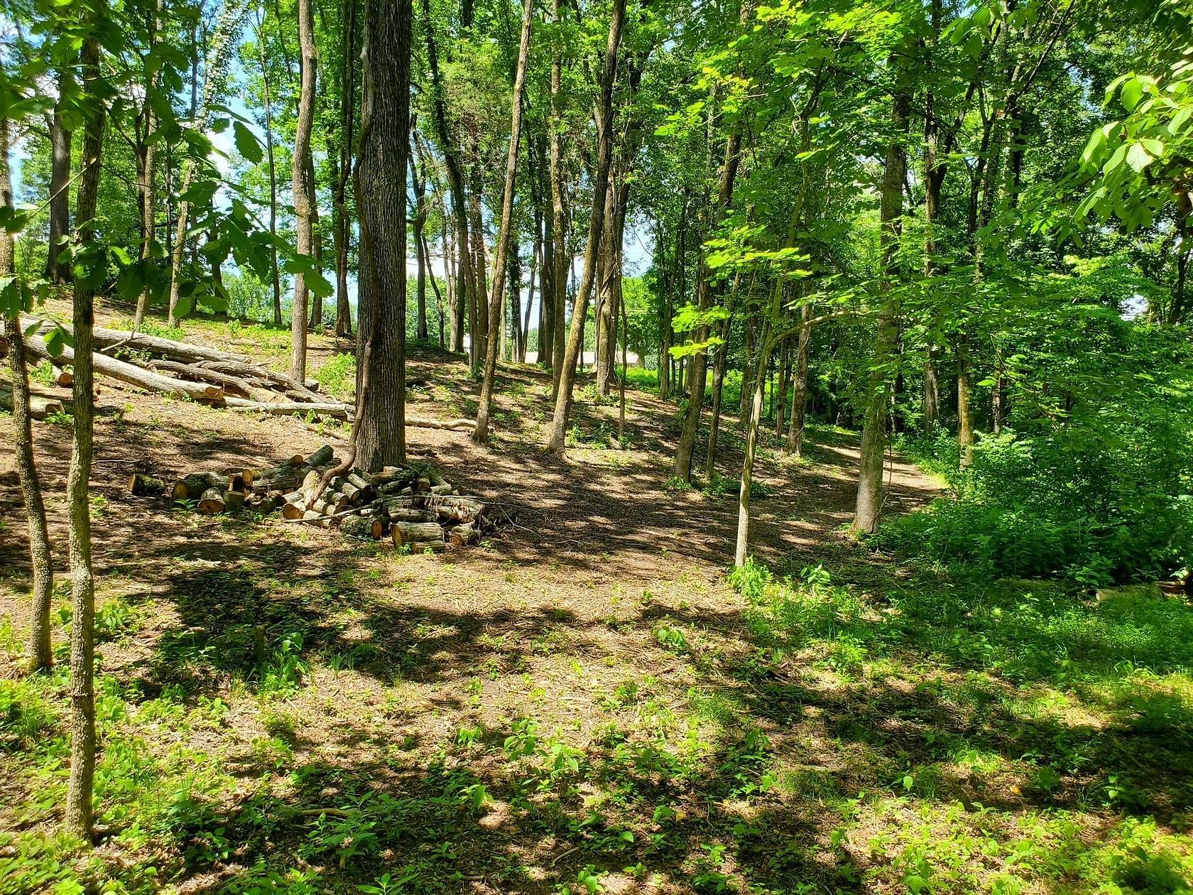 1.28 Acres of Residential Land for Sale in Lebanon, Tennessee