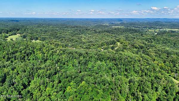 21 Acres of Recreational & Residential Land for Sale in Gallatin, Tennessee