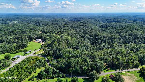 21 Acres of Recreational & Residential Land for Sale in Gallatin, Tennessee