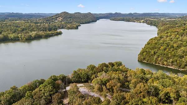 5.12 Acres of Residential Land for Sale in Elmwood, Tennessee