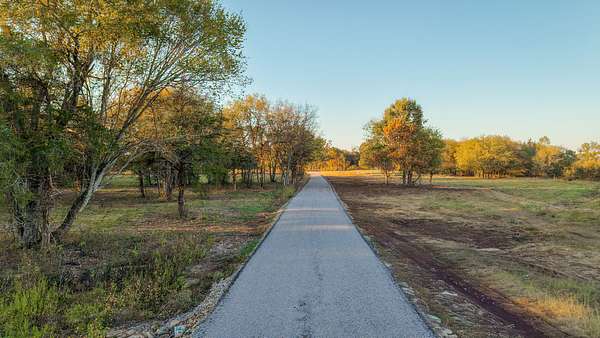 3 Acres of Residential Land for Sale in Chapel Hill, Tennessee