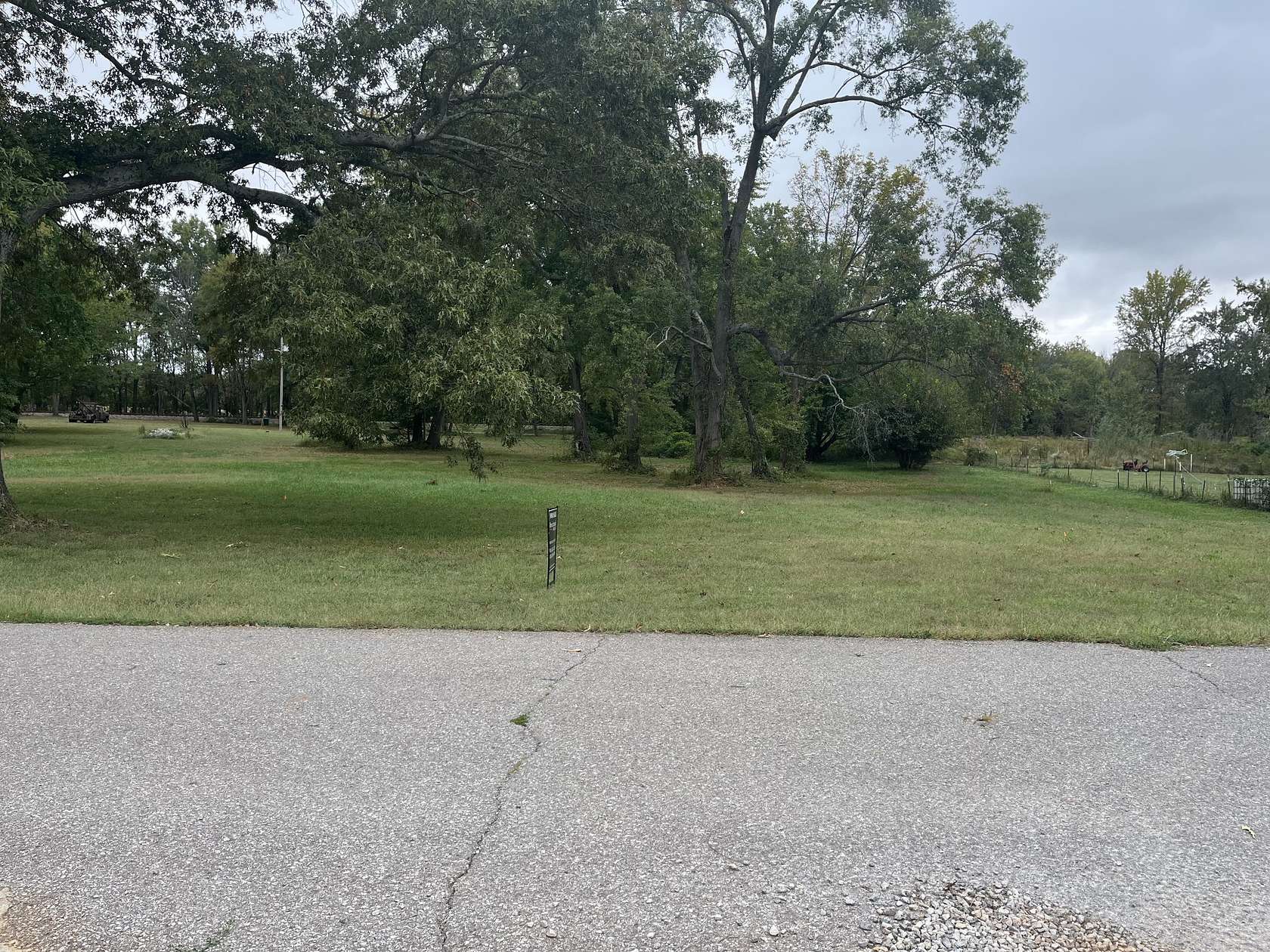 0.66 Acres of Residential Land for Sale in Clarksville, Tennessee