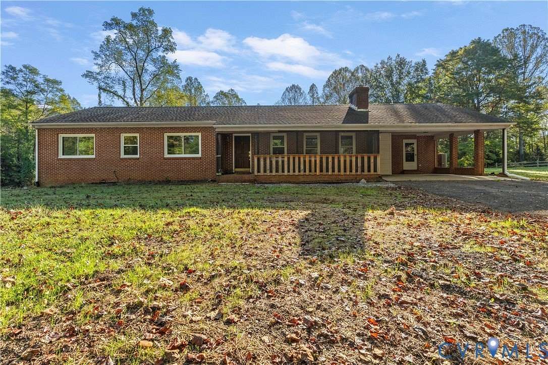 8.56 Acres of Land with Home for Sale in Maidens, Virginia