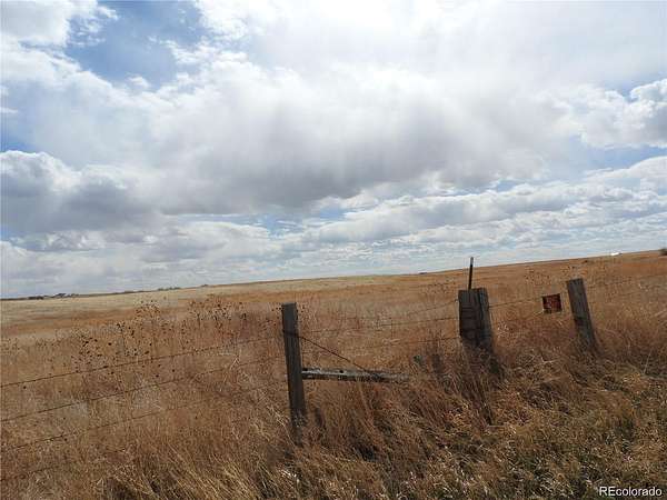 43 Acres of Agricultural & Residential Land for Sale in Byers, Colorado