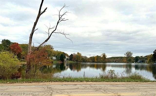 0.25 Acres of Residential Land for Sale in Lake Orion, Michigan