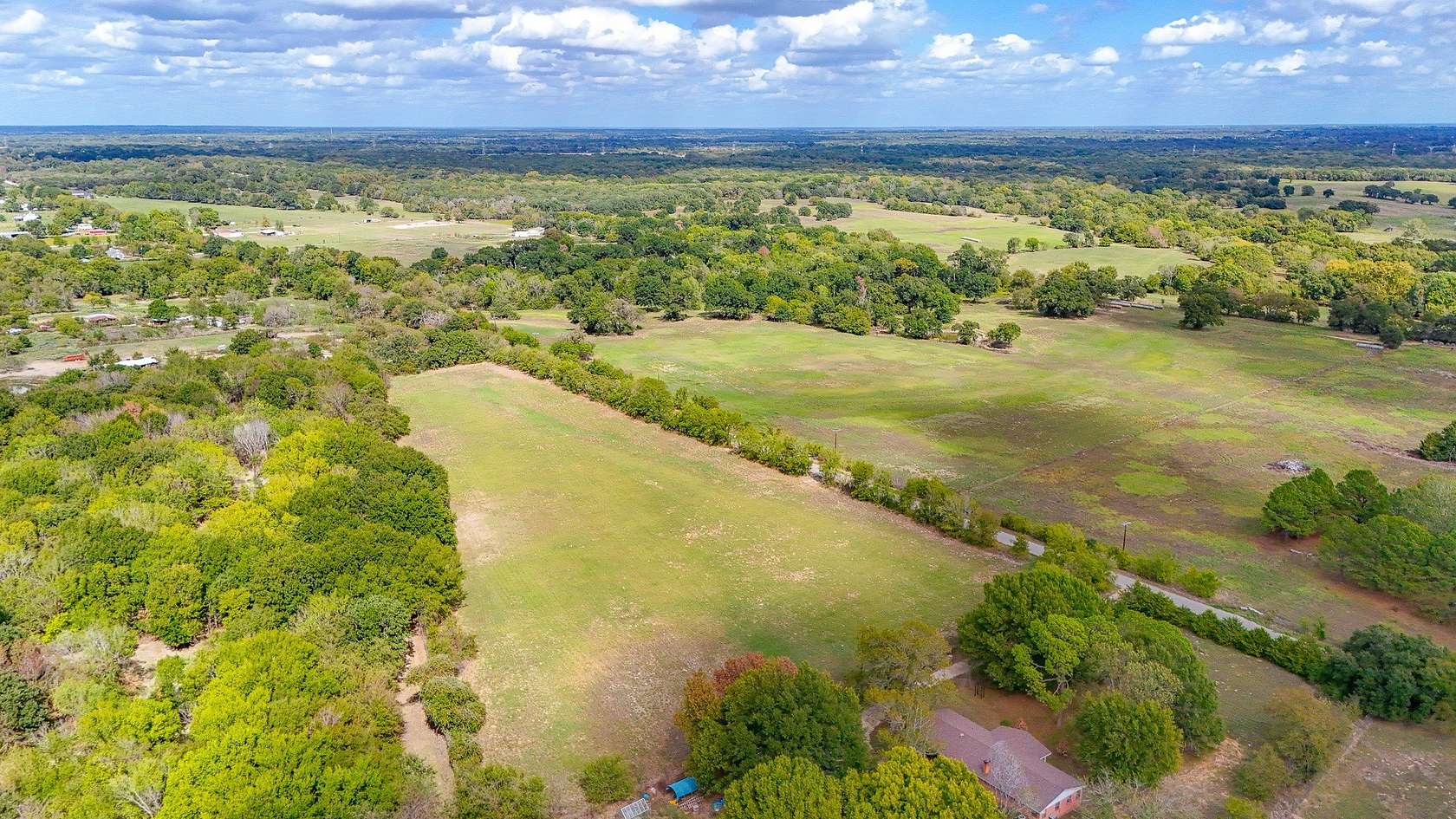 1.12 Acres of Residential Land for Sale in Kemp, Texas