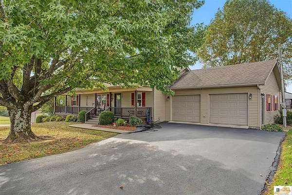 15.7 Acres of Land with Home for Sale in Columbia, Kentucky