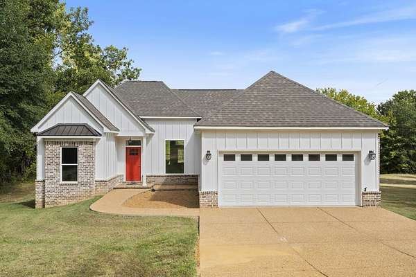 5 Acres of Land with Home for Sale in Senatobia, Mississippi