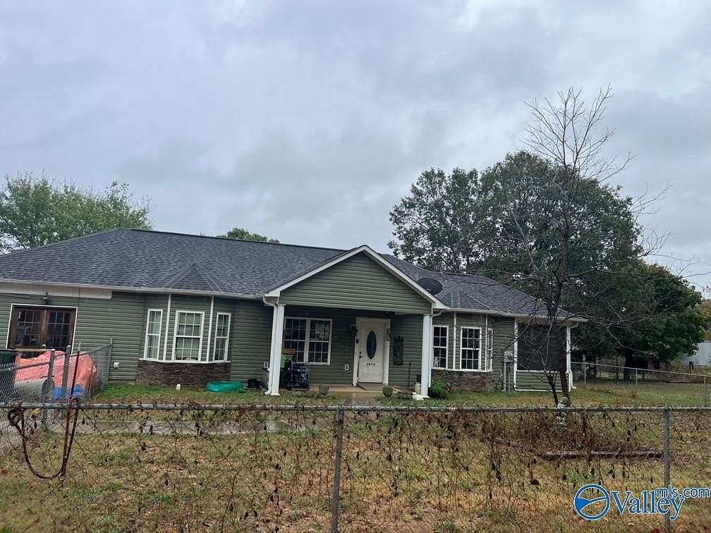 11 Acres of Land with Home for Auction in Toney, Alabama