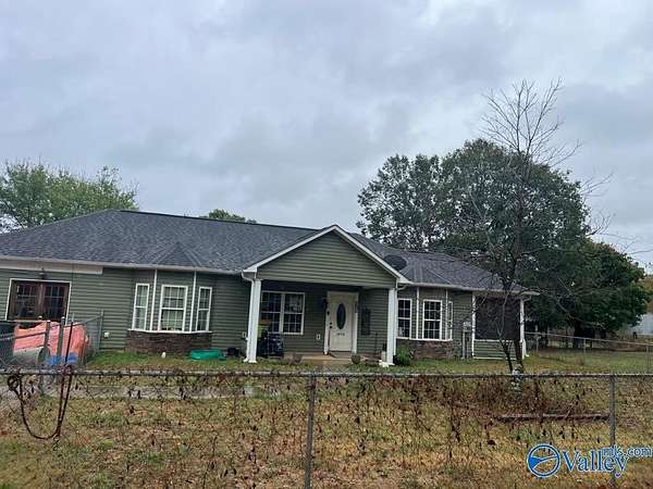 11 Acres of Land with Home for Auction in Toney, Alabama