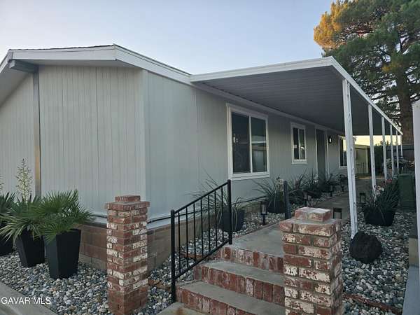 2.18 Acres of Land with Home for Sale in Lancaster, California