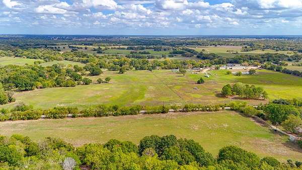 1.84 Acres of Residential Land for Sale in Kemp, Texas