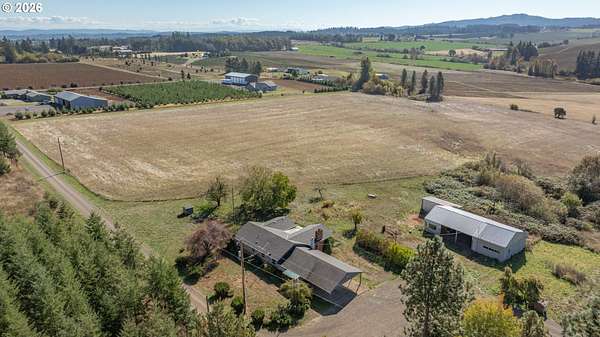 14.2 Acres of Land with Home for Sale in Sheridan, Oregon