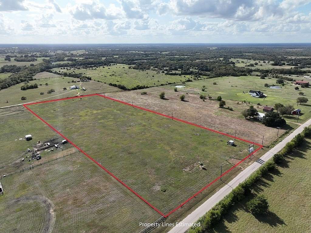 10 Acres of Recreational & Residential Land for Sale in Burton, Texas