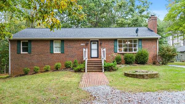 3.48 Acres of Land with Home for Sale in Forest, Virginia