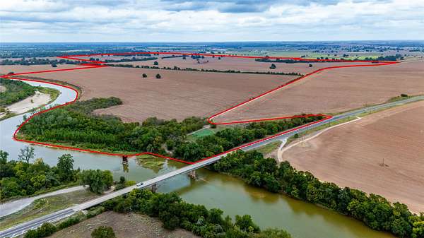 640 Acres of Agricultural Land for Sale in Marlin, Texas