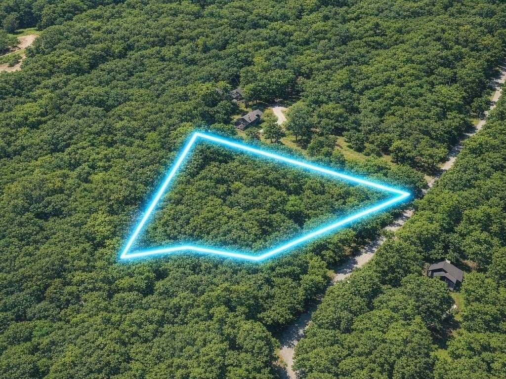 3 Acres of Residential Land for Sale in Magnolia, Texas