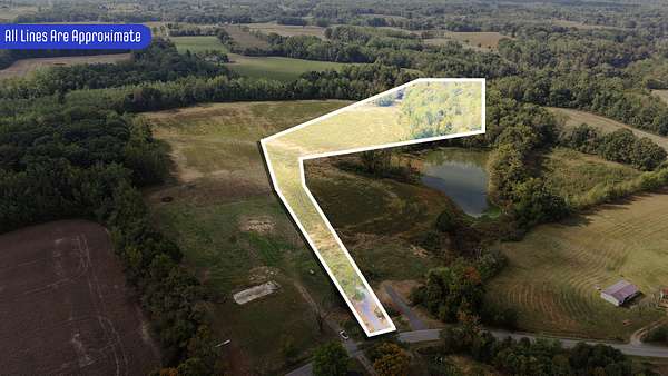 7.69 Acres of Residential Land for Sale in Bethpage, Tennessee