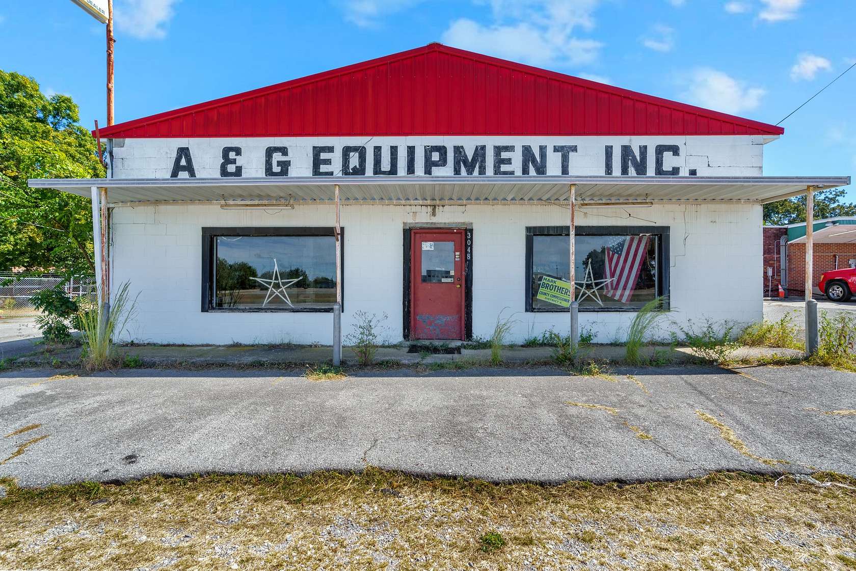 4.2 Acres of Improved Commercial Land for Auction in Manchester, Tennessee