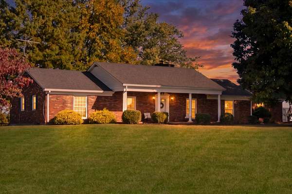 2 Acres of Land with Home for Sale in Shelbyville, Kentucky
