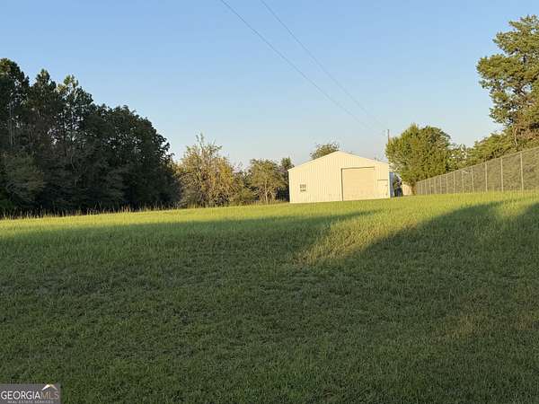 2.5 Acres of Improved Mixed-Use Land for Lease in Rentz, Georgia