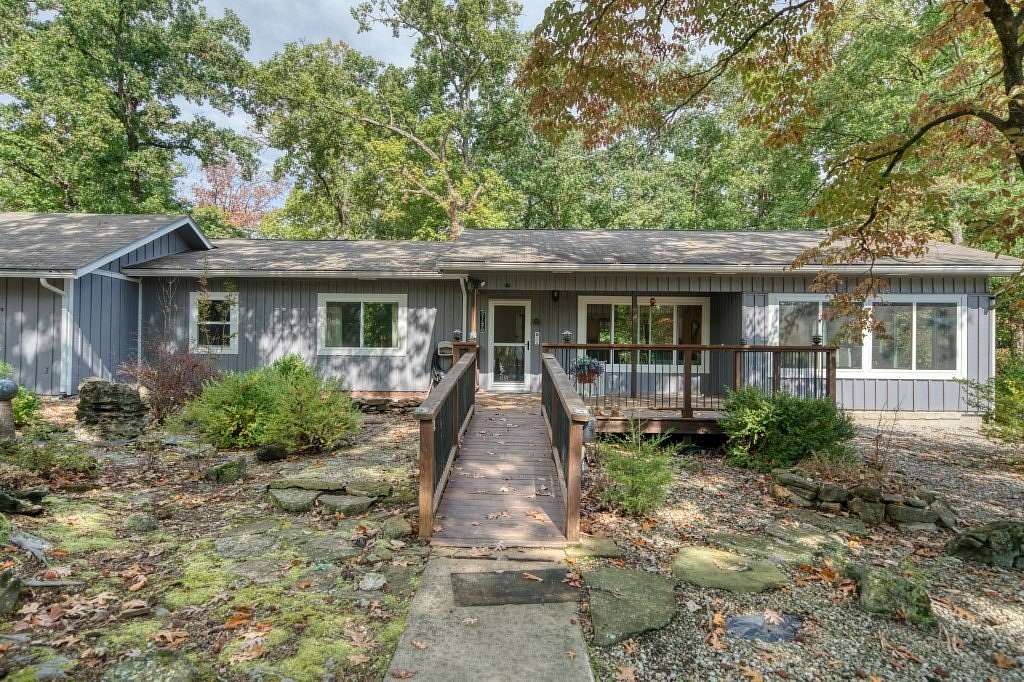 4.89 Acres of Land with Home for Sale in Eureka Springs, Arkansas
