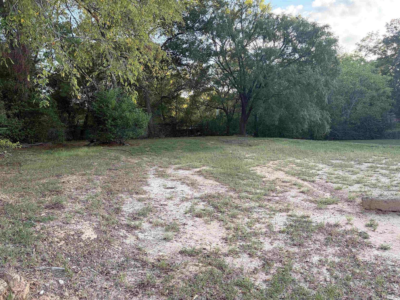 0.22 Acres of Commercial Land for Sale in Marshall, Texas